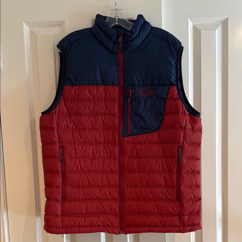 Mountain Hardwear Navy and Red Vest
